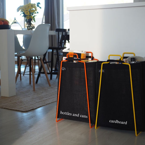 HELSINKI holder and HELSINKI jute bag with recycling text